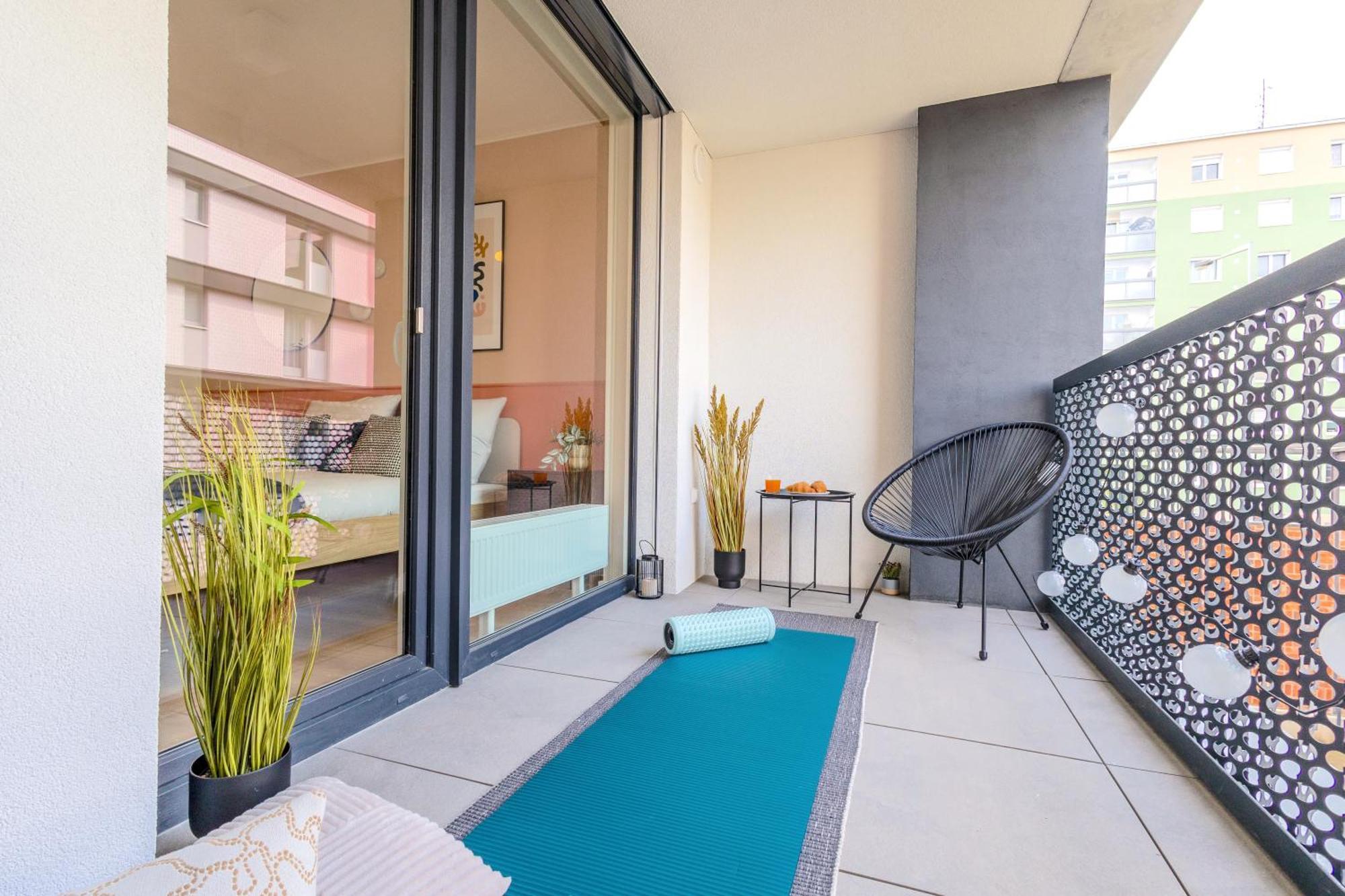 Design Apartment - Balcony, Free Parking, Yoga, 10 Mins To Center, By Gravity Prag Exterior foto