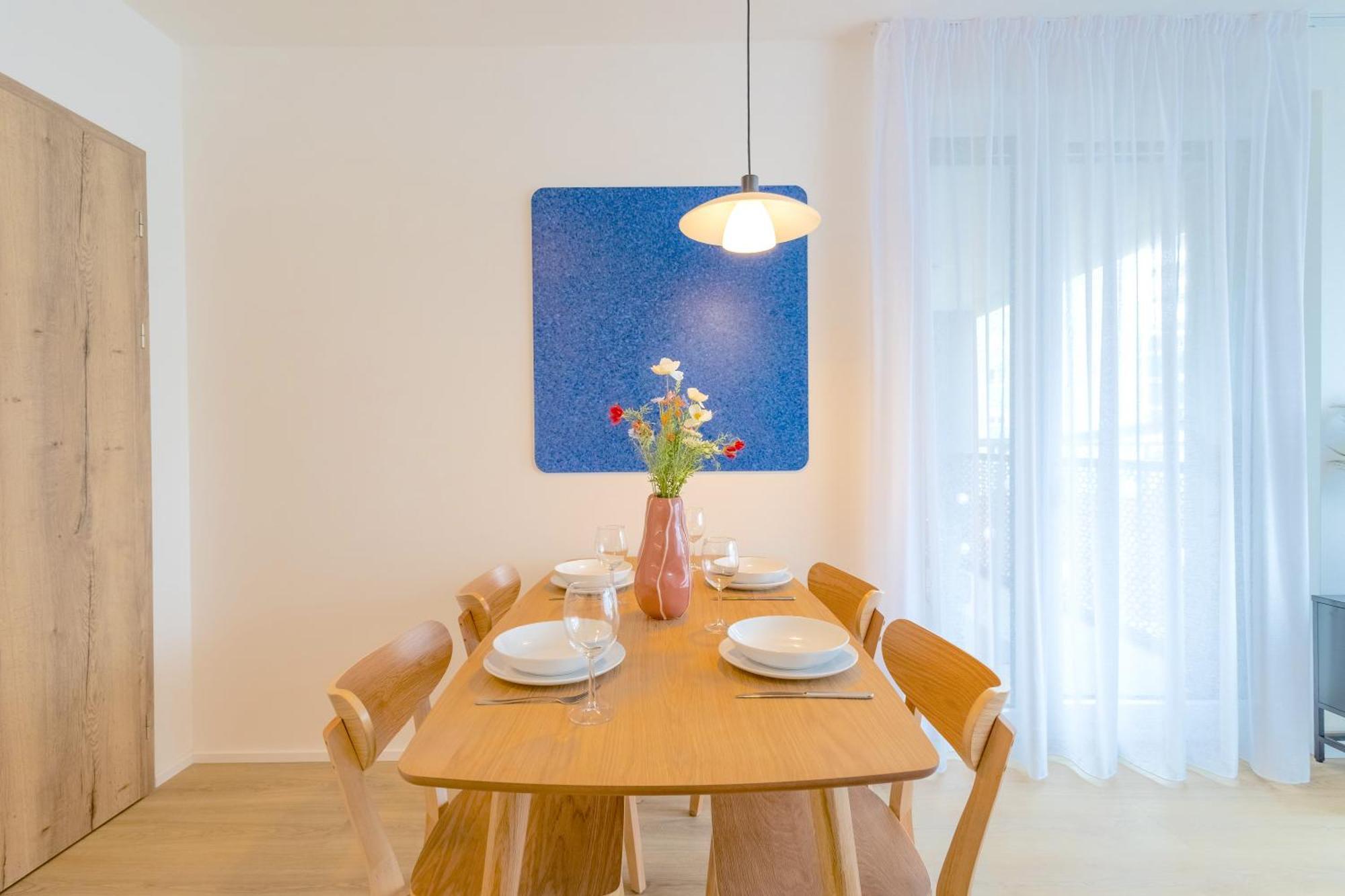 Design Apartment - Balcony, Free Parking, Yoga, 10 Mins To Center, By Gravity Prag Exterior foto